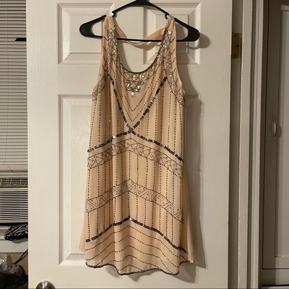 Forever 21 Beige Shift Dress - Picture 2 of 8
